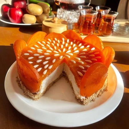 چیزکیک خرمالو یخچالی : بهترین دسر پاییزی برای دورهمی های عصرانه